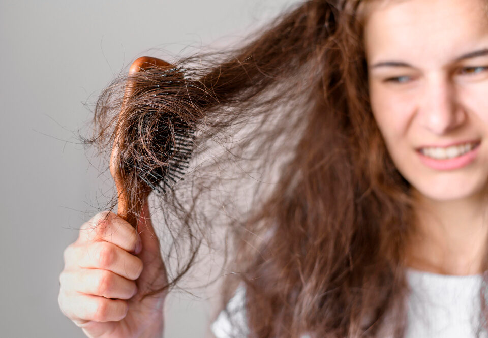 damage hair tips